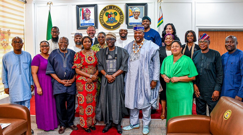 GOV. SANWO-OLU MEETS WITH CHAIRMAN OF NiDCOM, HON ABIKE DABIRI-EREWA AND REPRESENTATIVES OF DIASPORA DOOR OF RETURN AT LAGOS HOUSE, IKEJA